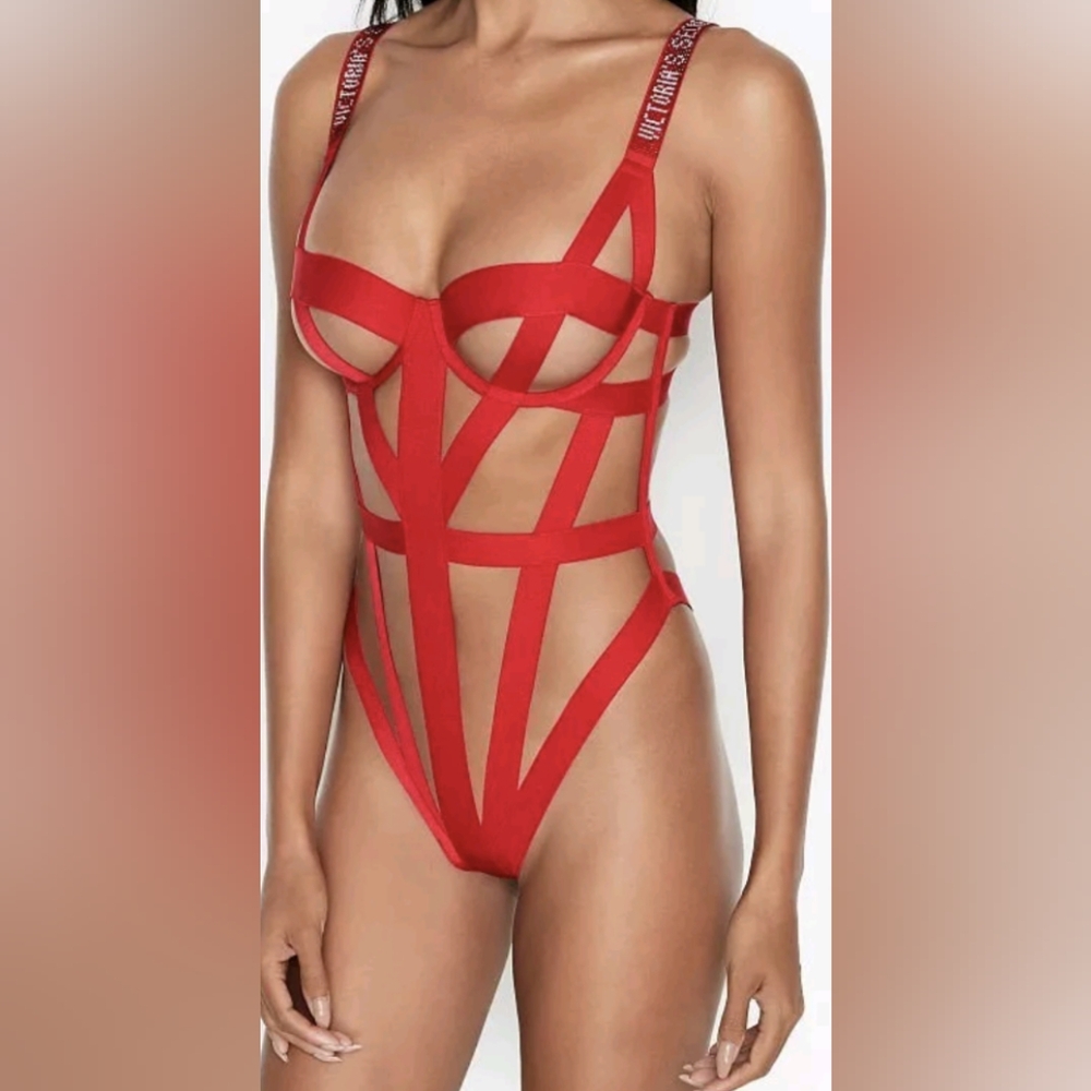 Victoria Secret Red Bondage/Bandage Band dress Small